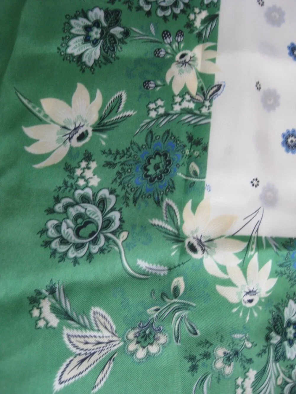 Ann Taylor Factory Border Floral Square Scarf 36x36 in Blue Green White NEW
